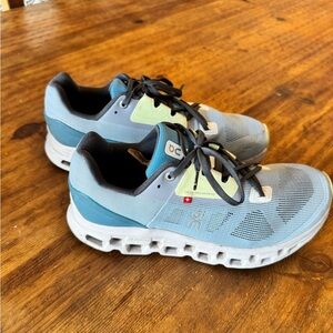 On Running Cloud Stratus